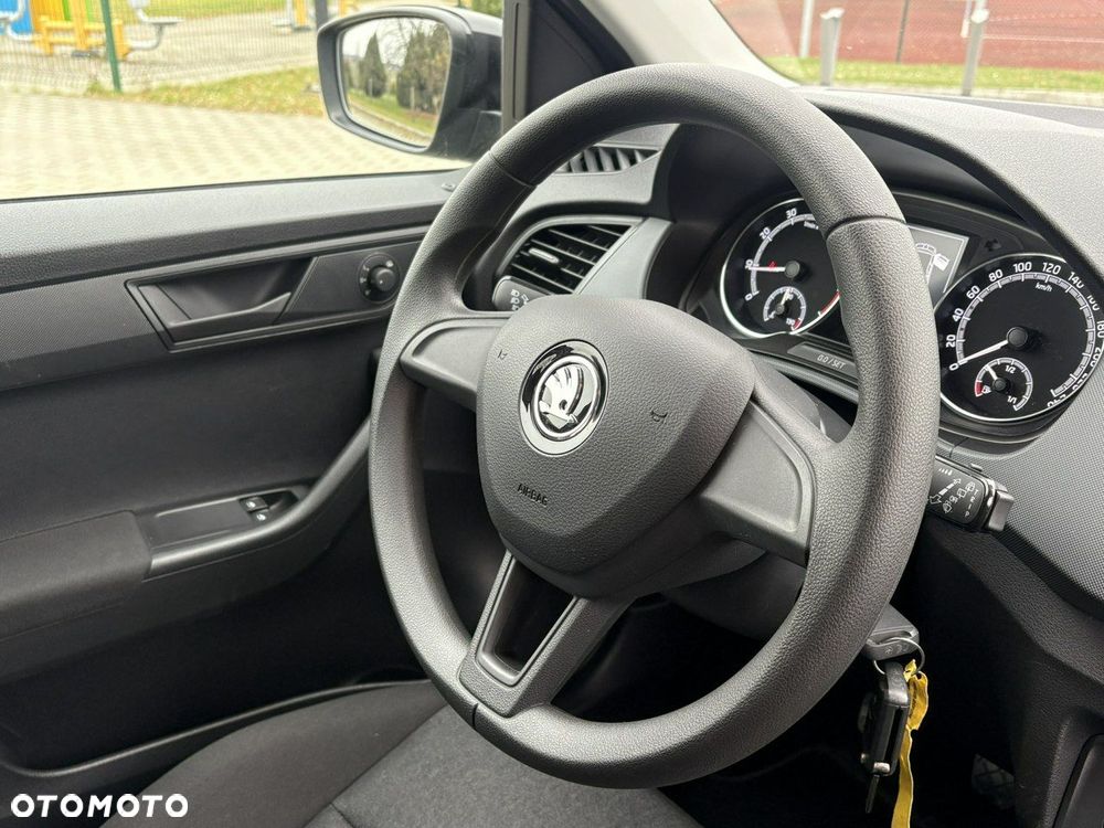Skoda Fabia 1.0 Active - 14