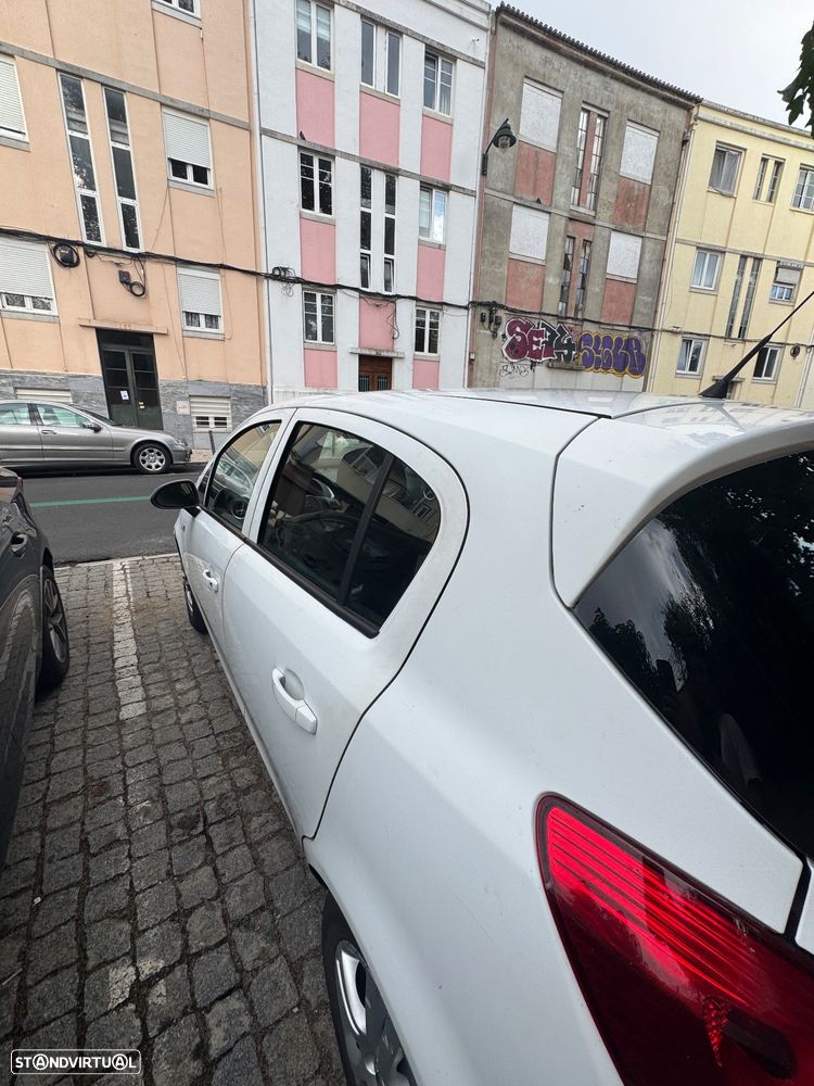 Opel Corsa 1.3 CDTi Enjoy EcoFLEX - 3