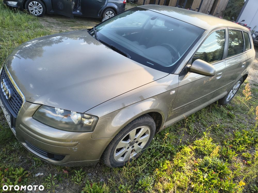 Audi A3 Sportback - 1