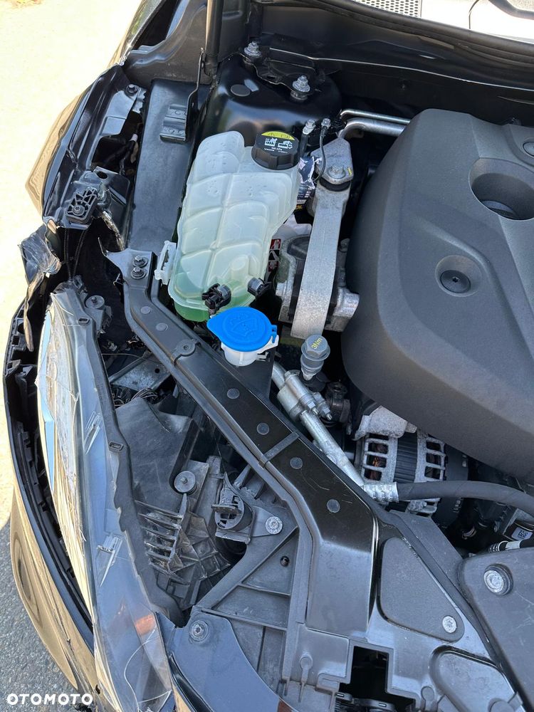 Volvo V40 D3 Geartronic RDesign - 12