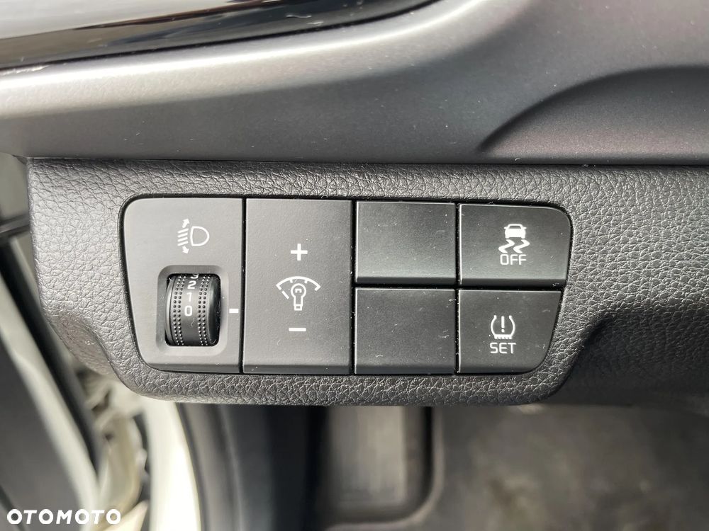 Kia Stonic 1.4 L - 21