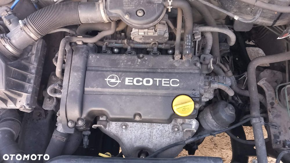 Opel Corsa 1.2 16V Comfort - 5