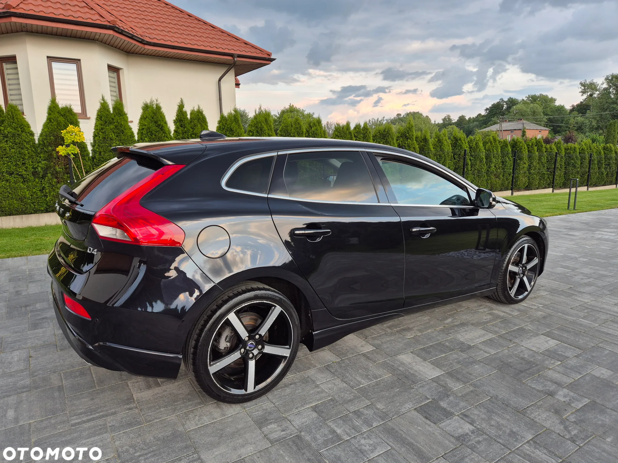 Volvo V40 D4 Drive-E Momentum - 25