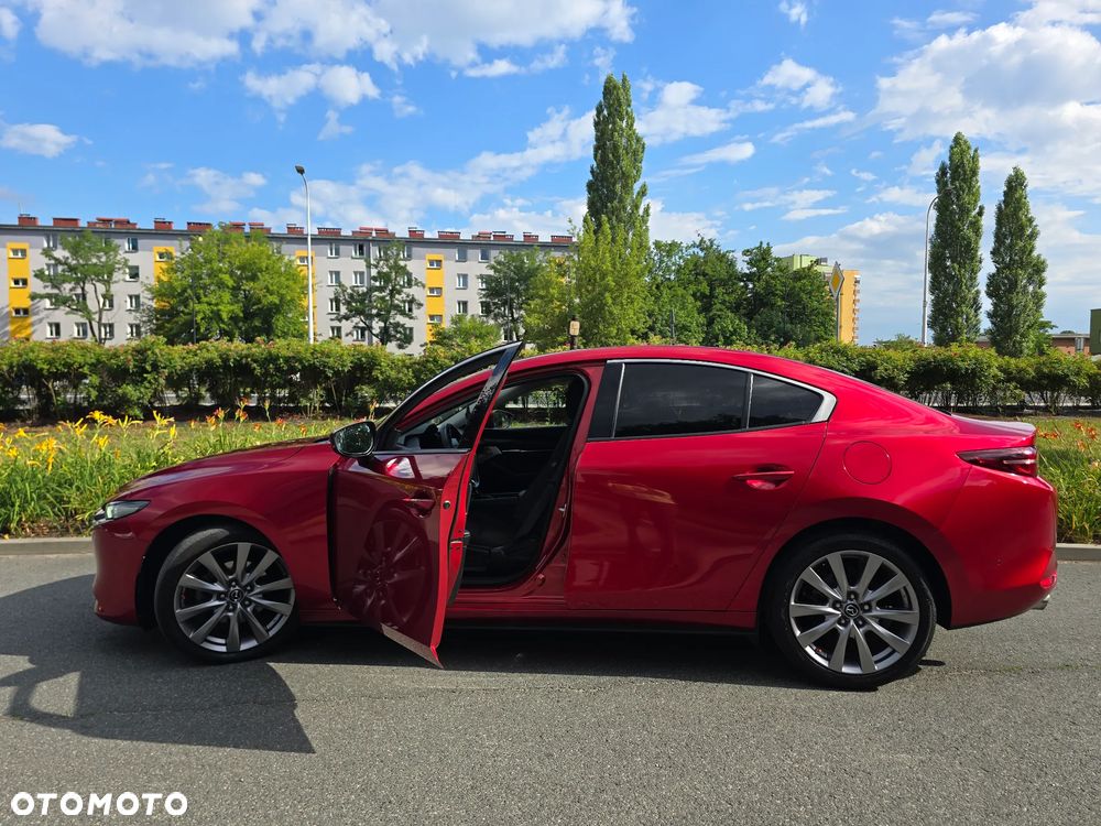 Mazda 3 2.0 mHEV Hikari - 4