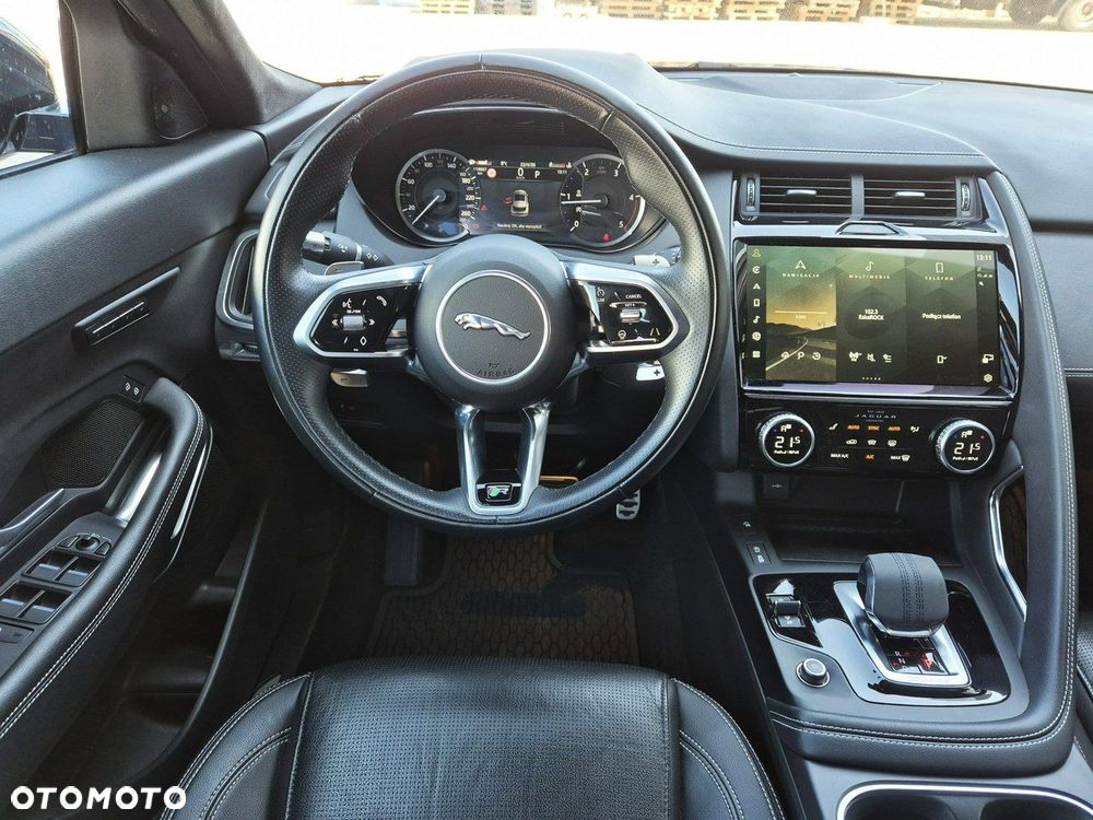 Jaguar E-Pace - 25