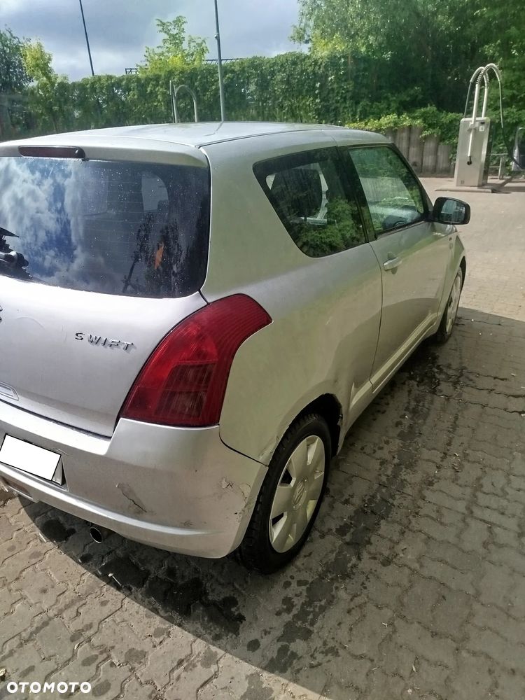 Suzuki Swift - 6