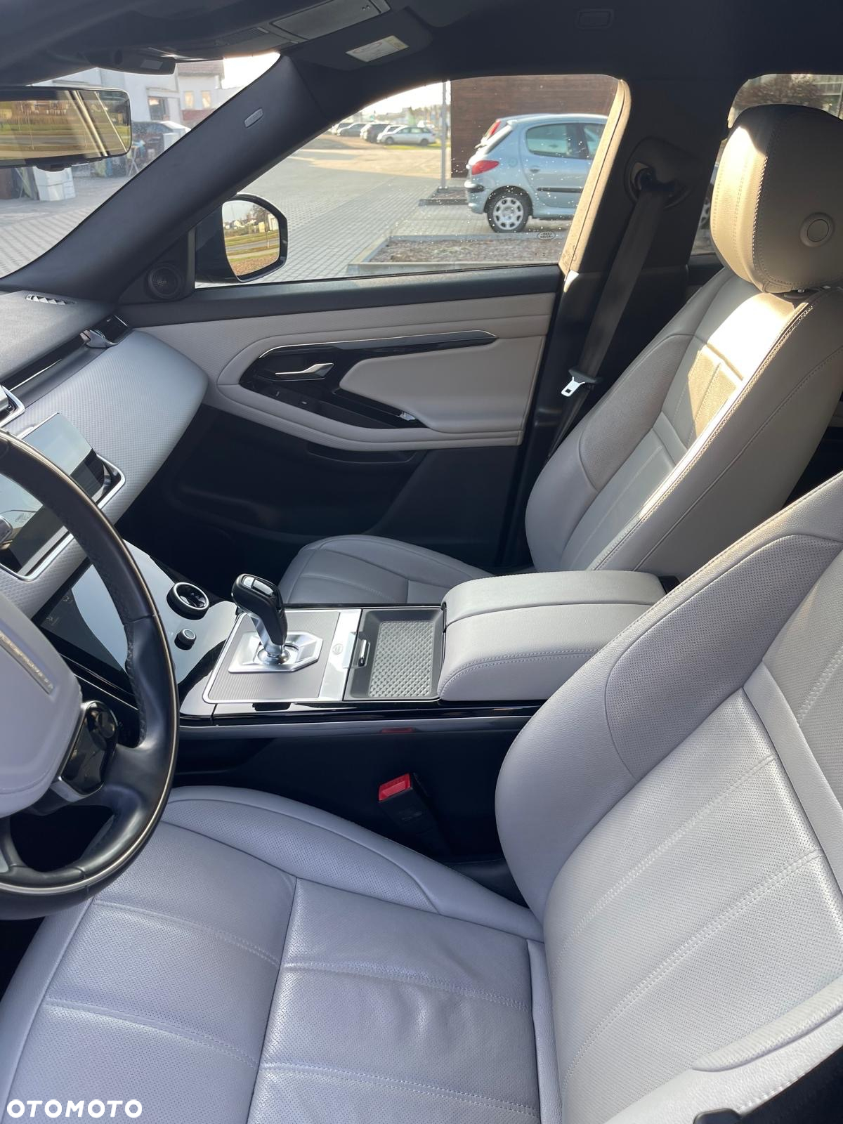 Land Rover Range Rover Evoque - 18