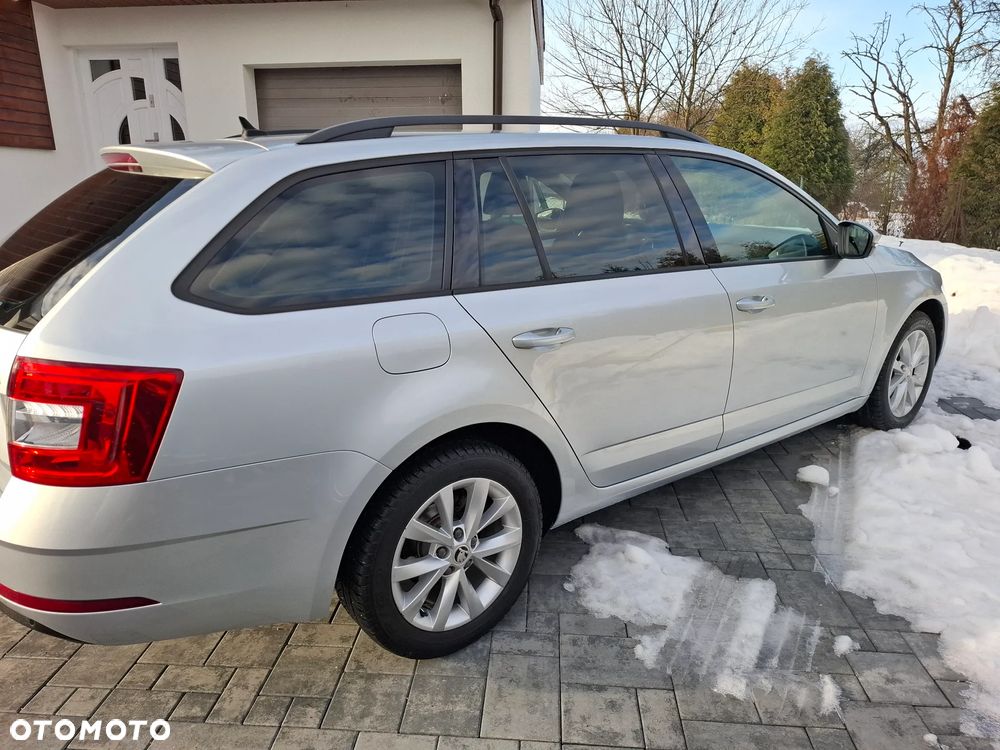 Skoda Octavia 1.6 TDI SCR Ambition - 5