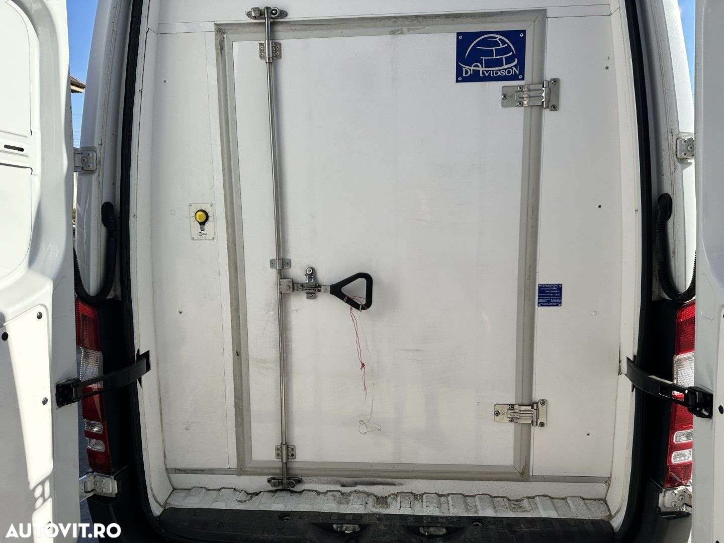 Mercedes-Benz Sprinter - 15