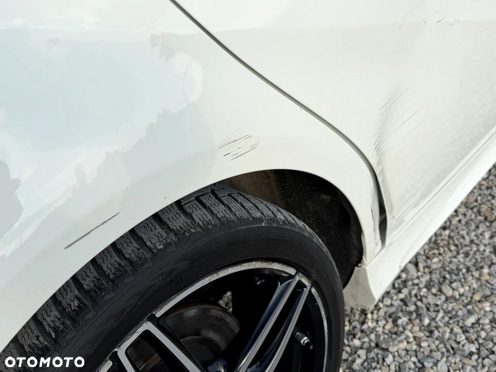 Mercedes-Benz Klasa A 220 4-Matic AMG Line - 15