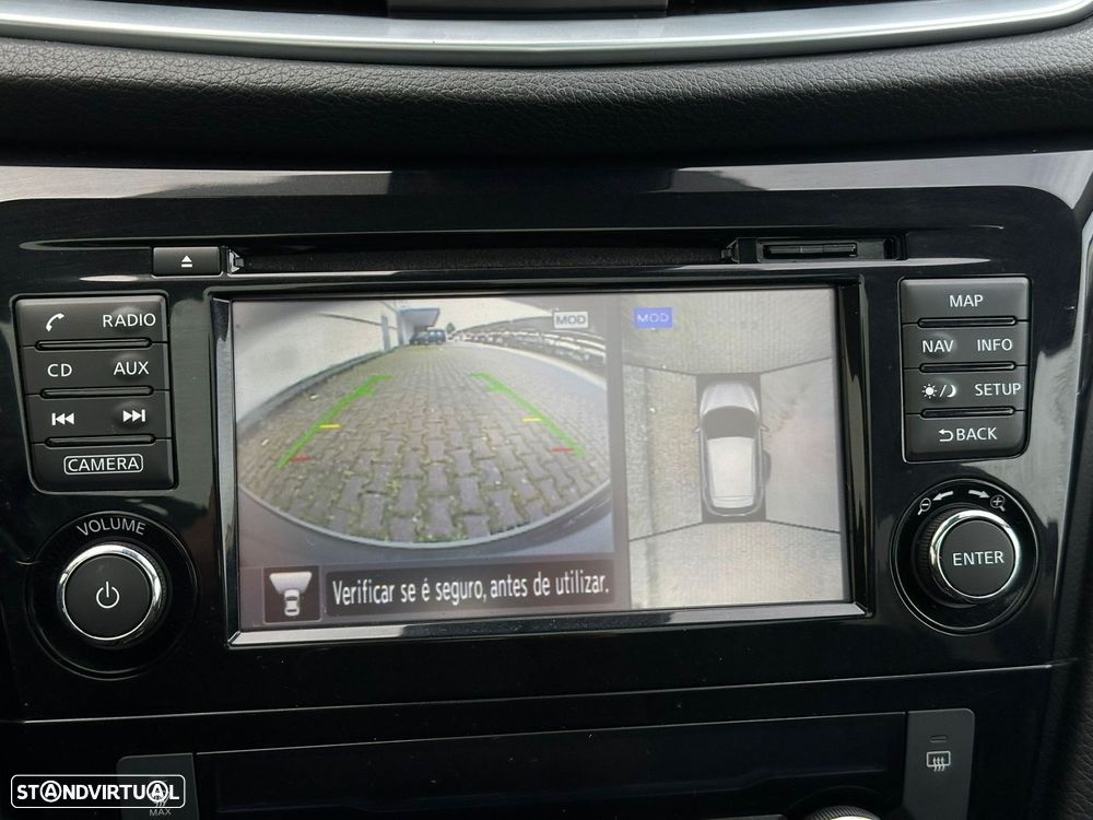 Nissan Qashqai 1.5 dCi N-Connecta 18 - 22