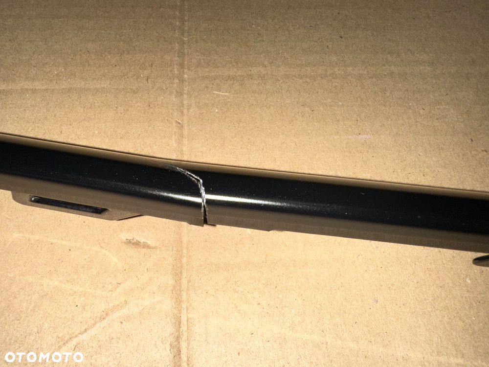 Listwa zderzaka lotka wlot powietrza prawy przód Porsche Cayenne Sport Design 9y0807796j 9y0 807 796 j - 4