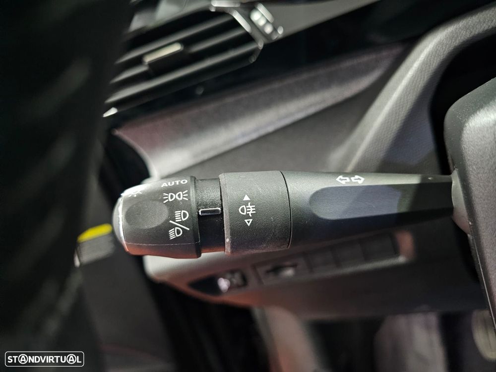 Peugeot 308 SW 1.2 PureTech Allure - 18