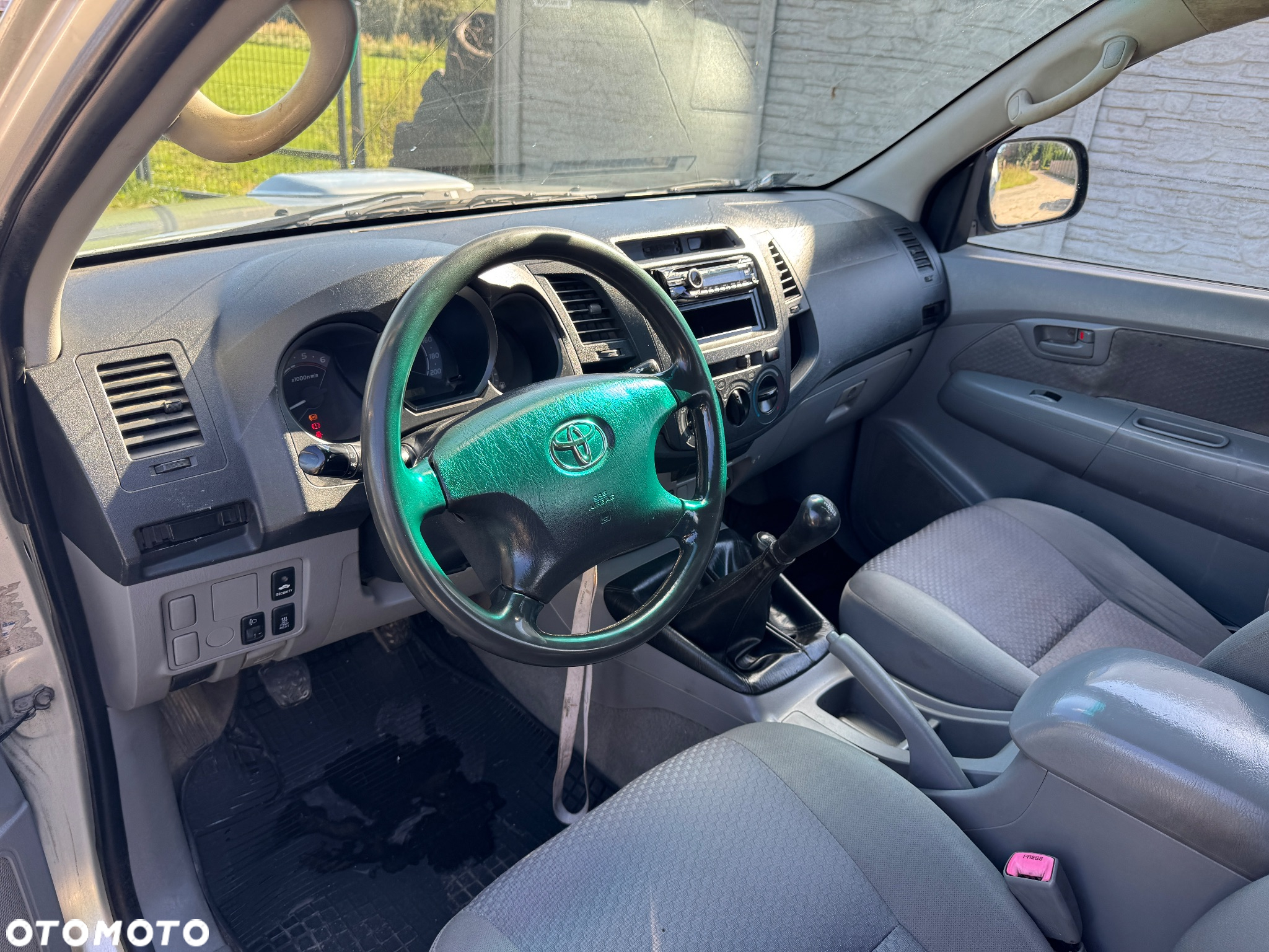 Toyota Hilux D4-D DLX 4x4 - 4