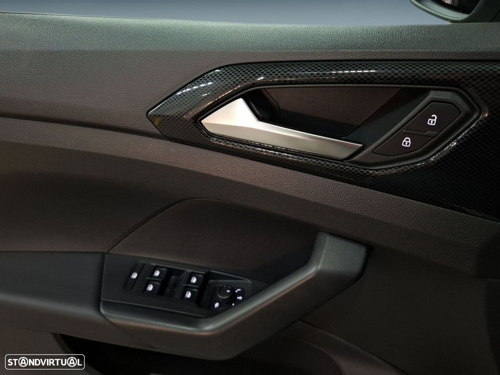 VW T-Cross 1.0 TSI Urban - 21