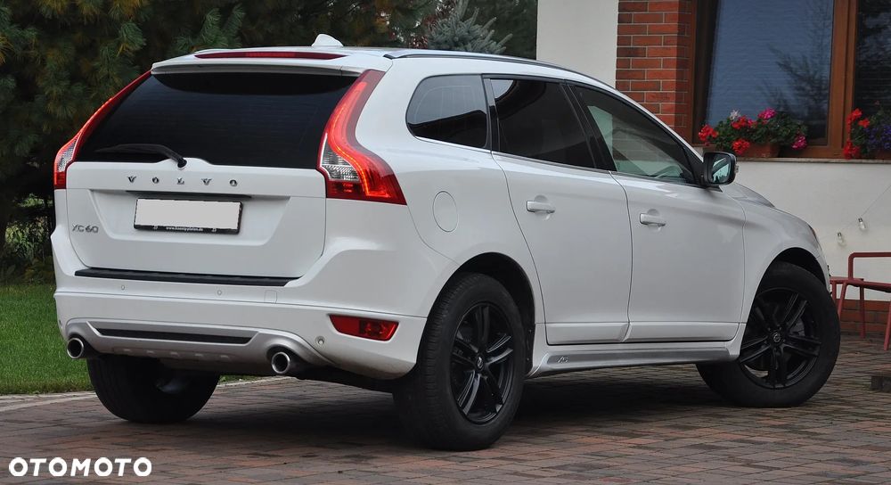 Volvo XC 60 D4 Geartronic RDesign - 16