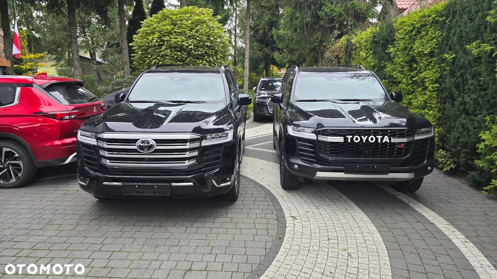 Toyota Land Cruiser - 33