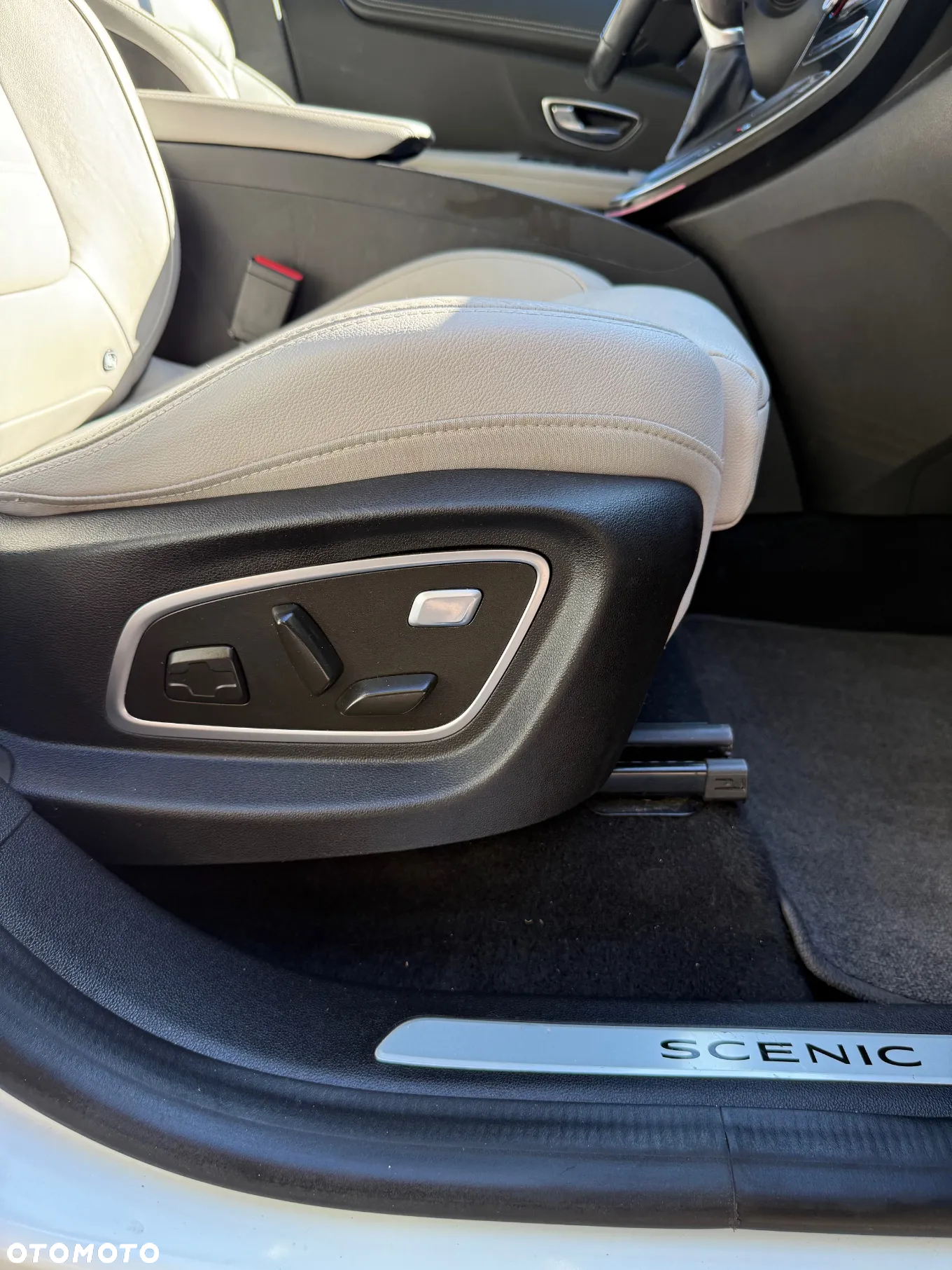Renault Scenic - 12
