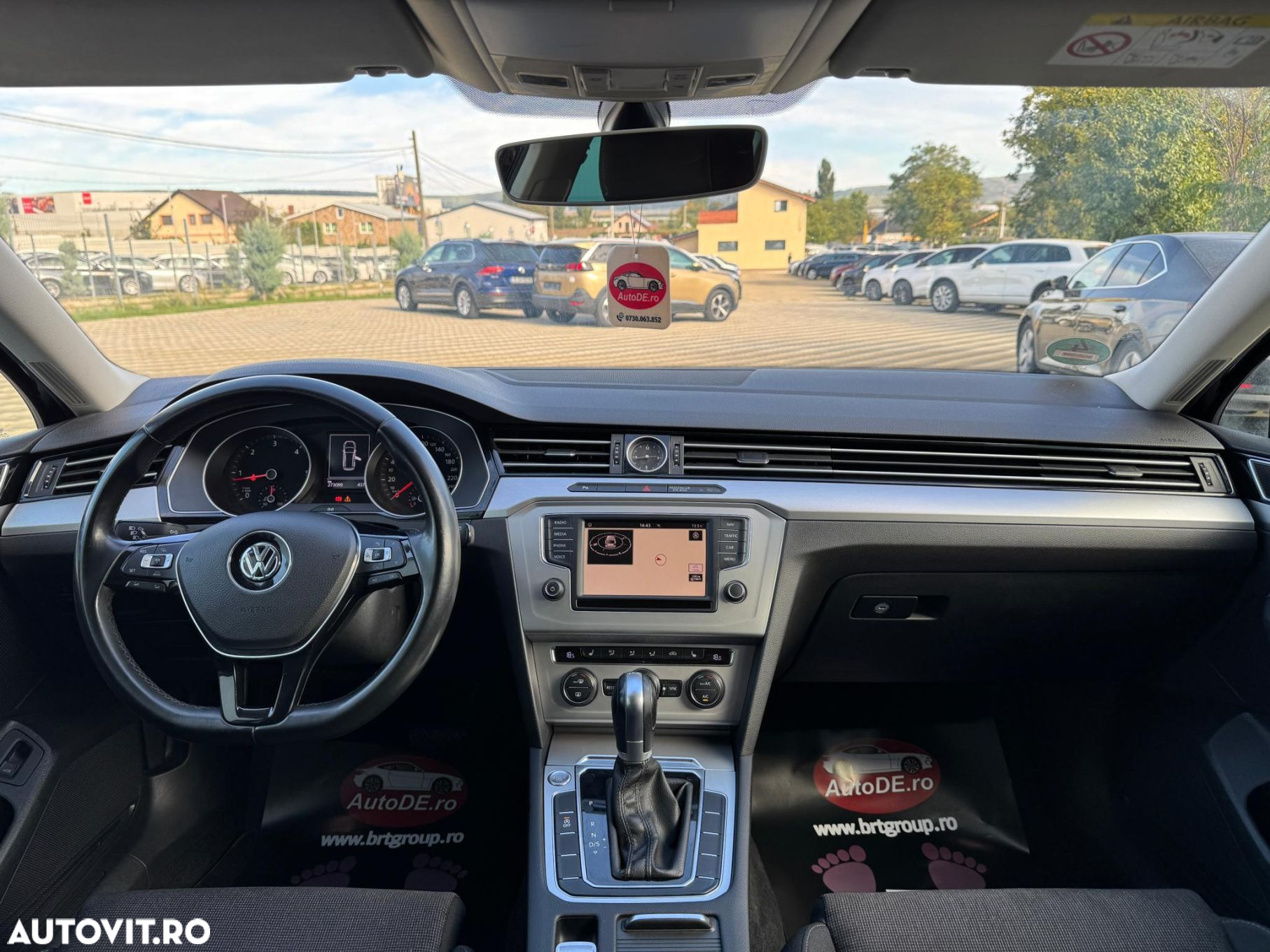 Volkswagen Passat - 8