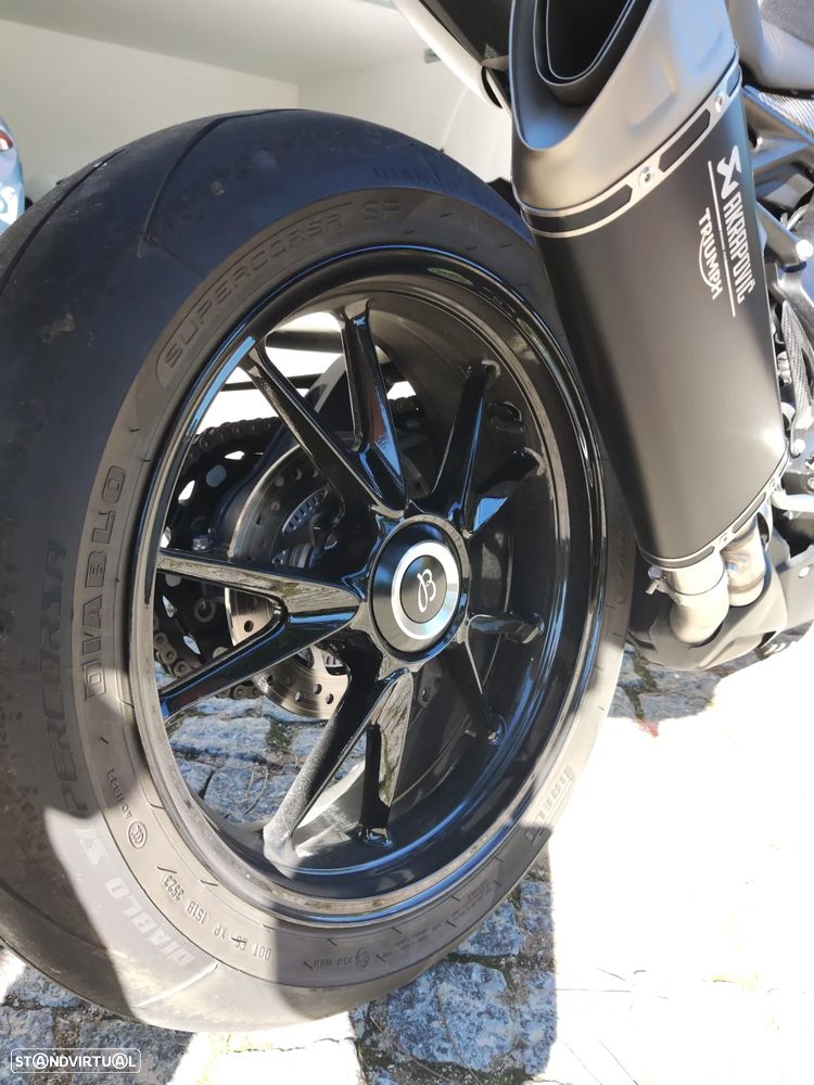 Triumph Speed Triple Speed Triple 1200 RR Breitling nº210/270 - 12