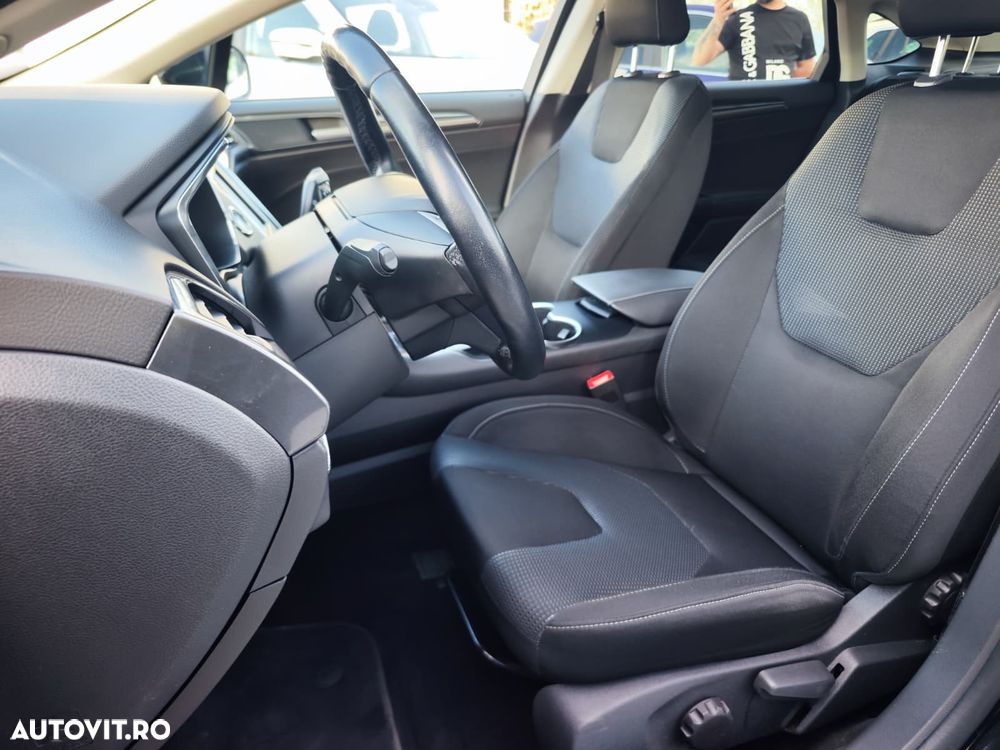 Ford Mondeo - 14