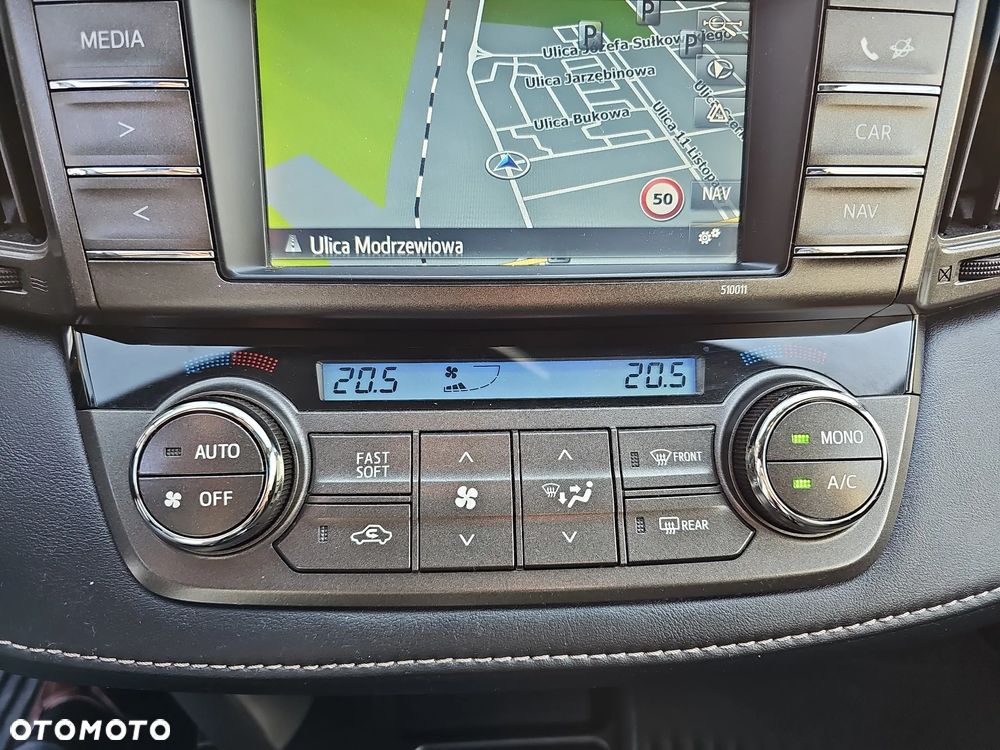 Toyota RAV4 2.0 D-4D Premium - 22