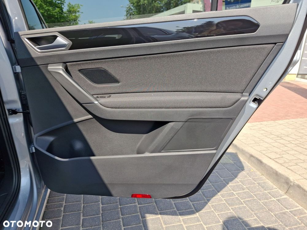 Volkswagen Touran 1.5 TSI EVO Highline DSG - 20