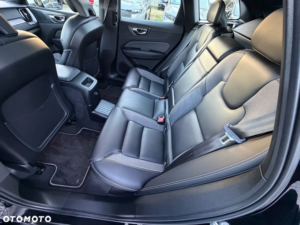 Volvo XC 60 - 32
