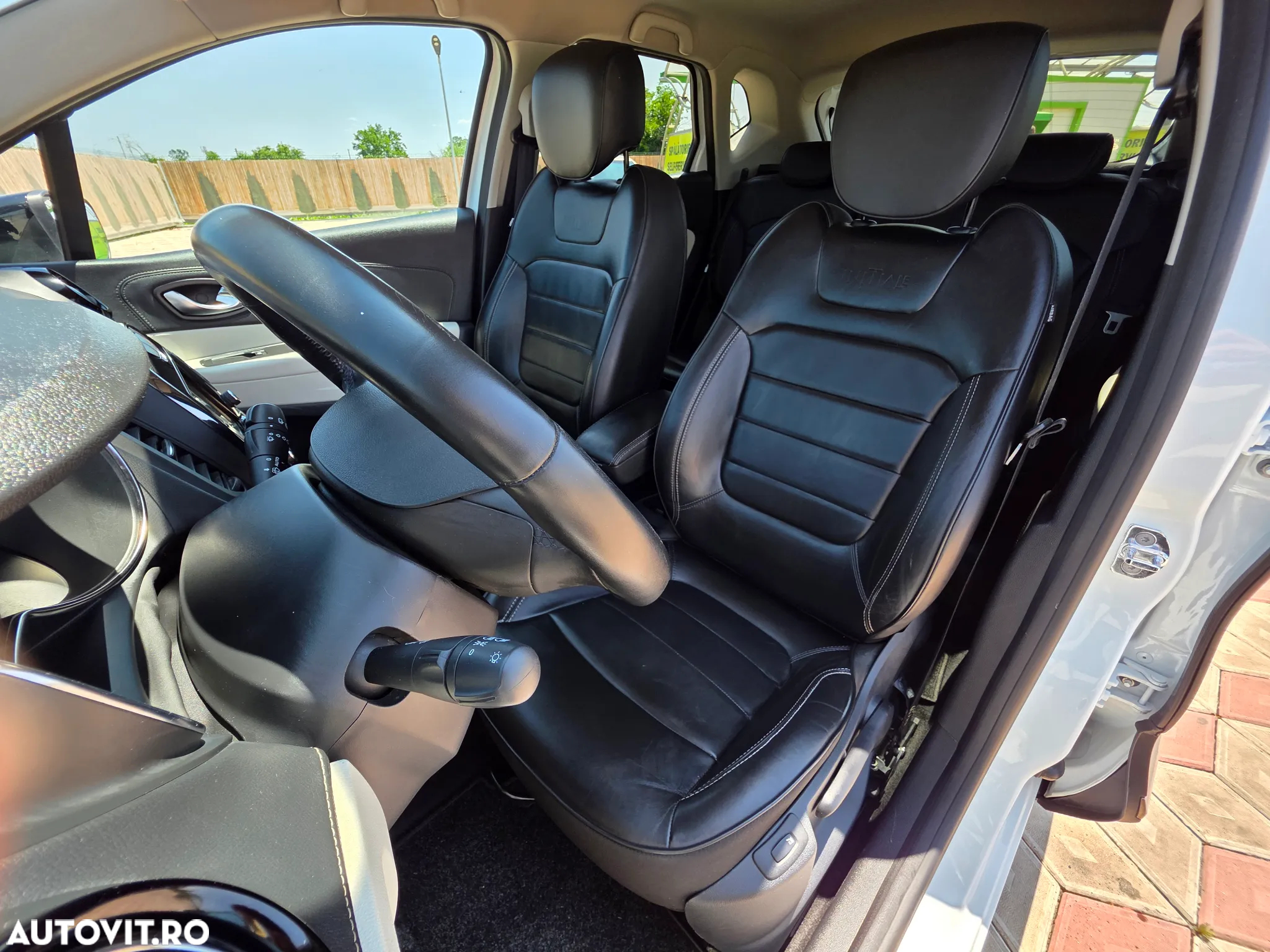 Renault Captur ENERGY TCe 120 EDC Luxe - 17