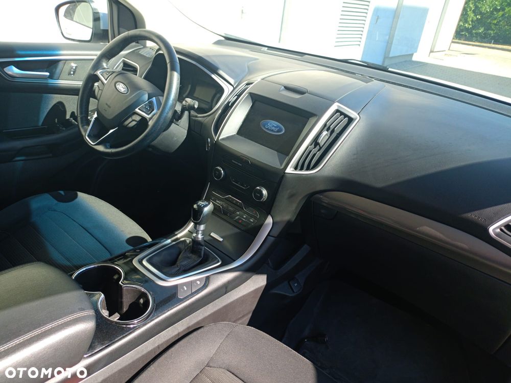 Ford Edge 2.0 TDCi 4WD Trend - 21