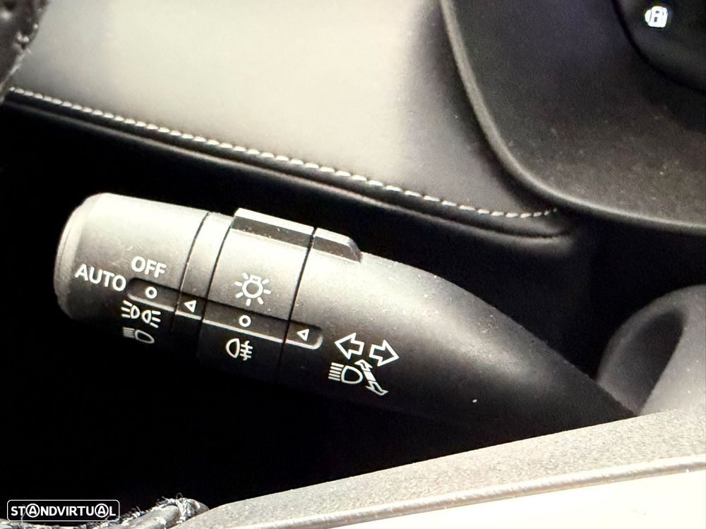 MG ZS 1.5 Hybrid+ Luxury - 17
