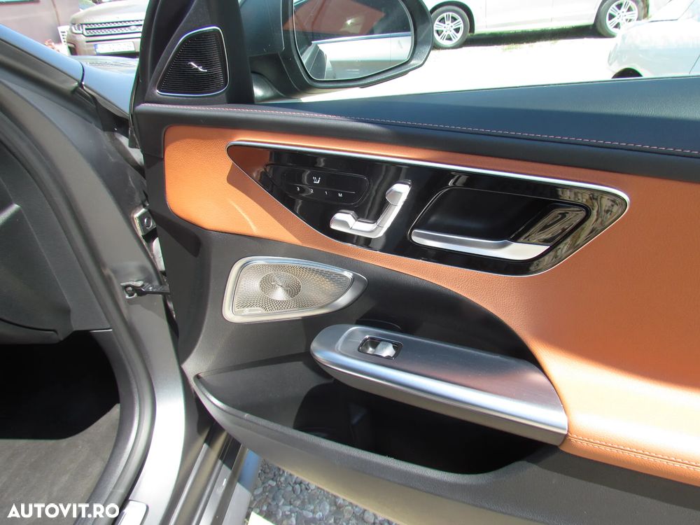 Mercedes-Benz C 300 9G-TRONIC AMG Line - 12