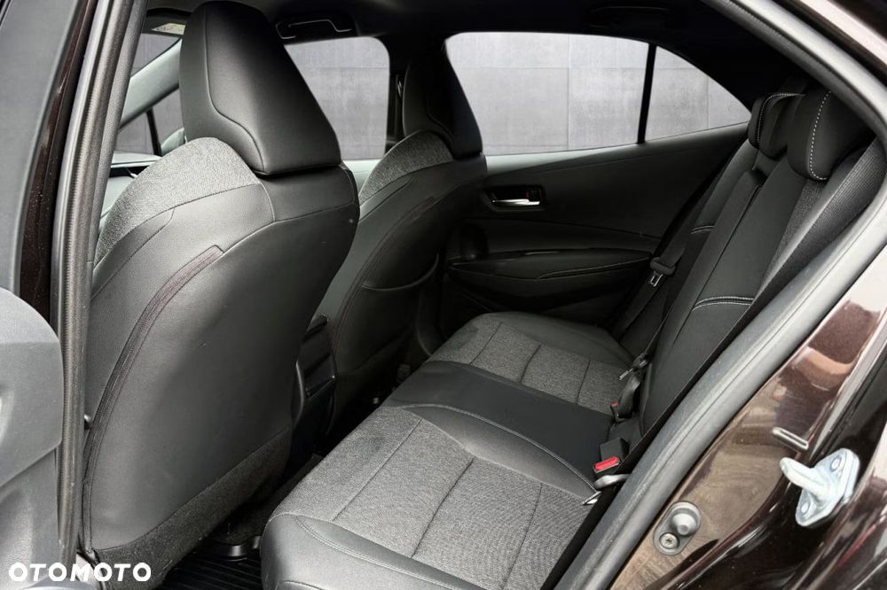 Toyota Corolla 1.8 Comfort - 16