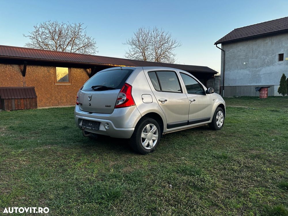 Dacia Sandero 1.2 16V - 4