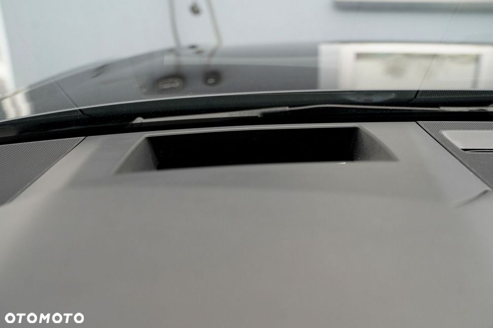 Audi A6 Avant - 16