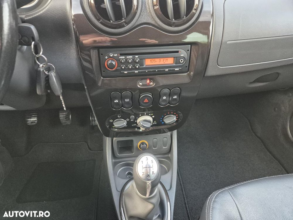 Dacia Duster 1.6 16V 4x2 Prestige - 14