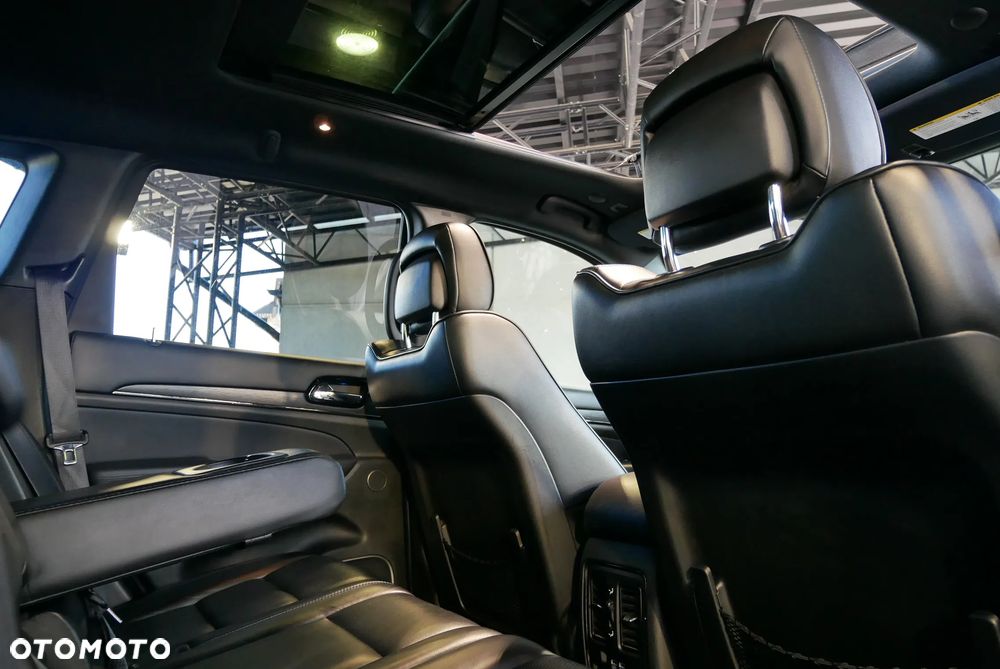 Jeep Grand Cherokee - 27
