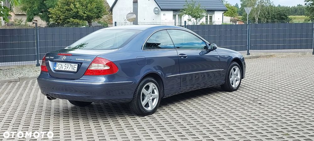 Mercedes-Benz CLK - 26