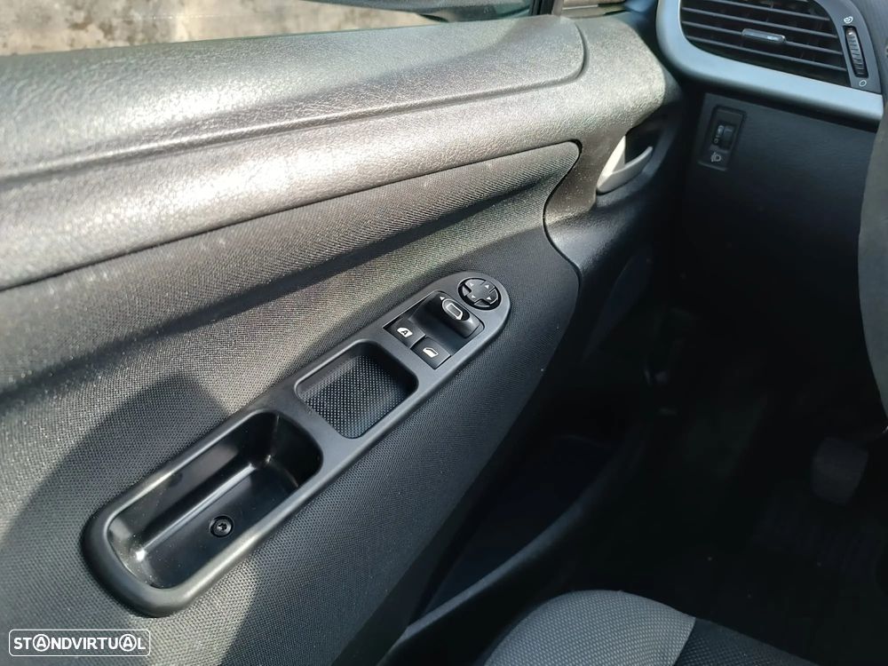 Peugeot 207 1.4 HDi Sport - 16