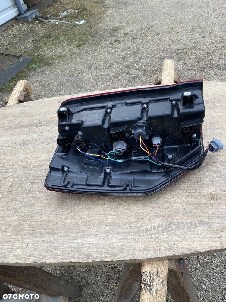 LAMPA TYLNA LEWA MITSUBISHI L200 2018 TRITON LJ-24003 - 4