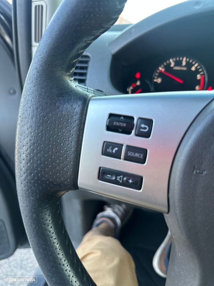 Nissan Navara 3.0 dCi V6 CD LE AT 4WD - 17