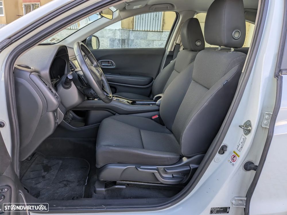 Honda HR-V 1.5 i-VTEC Elegance CVT - 4