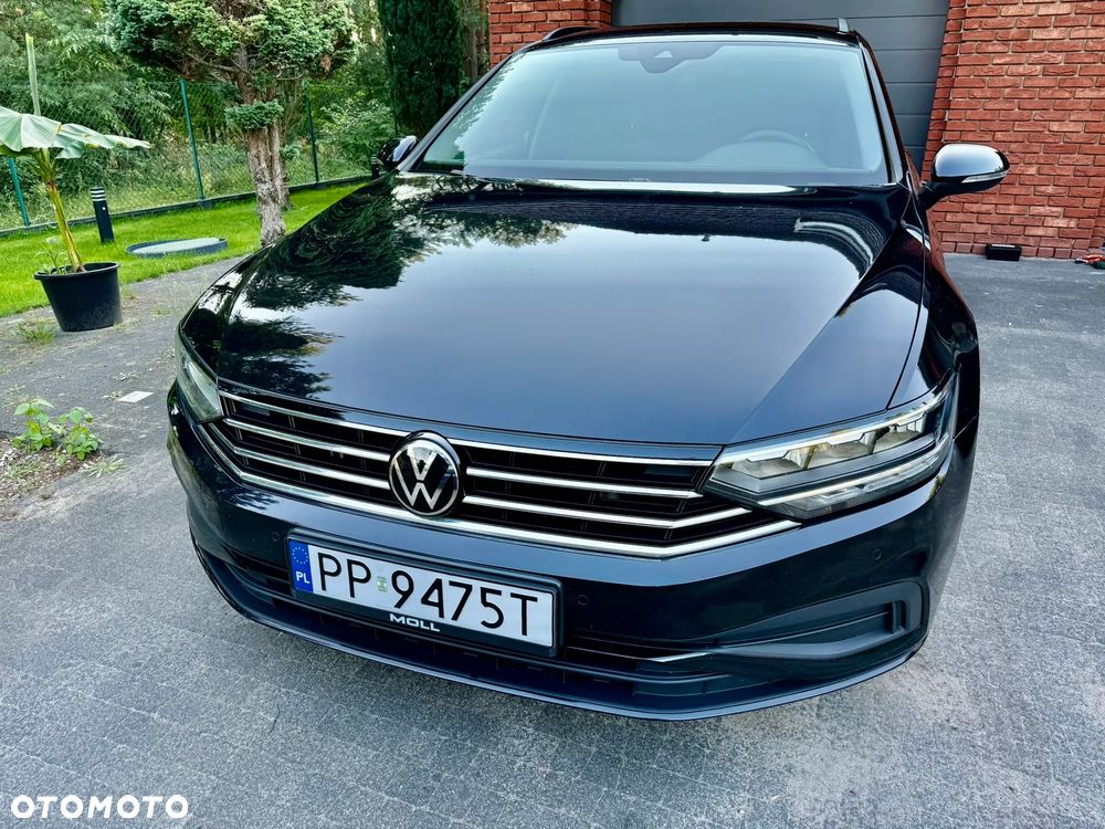 Volkswagen Passat - 8