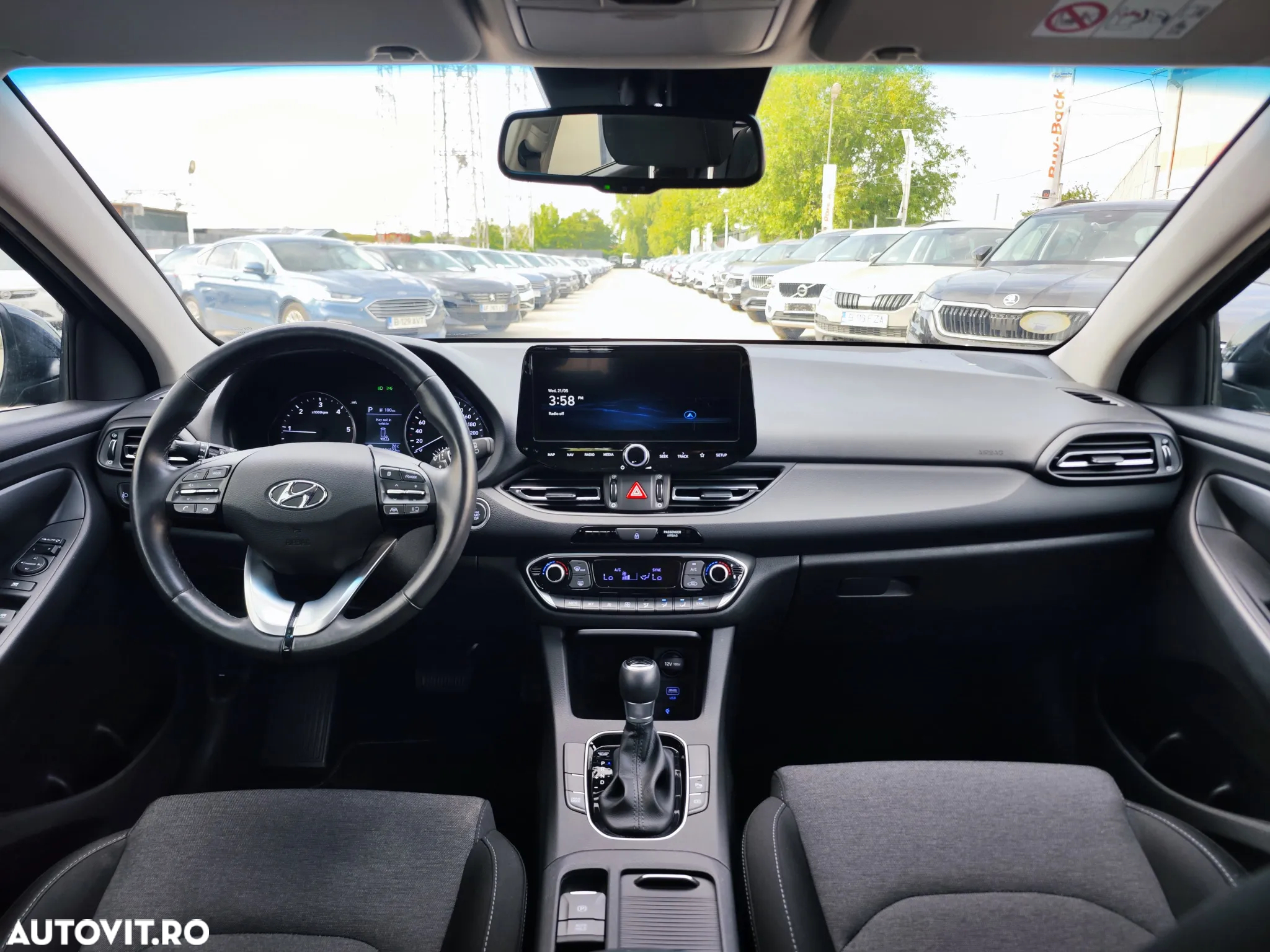 Hyundai i30 Kombi 1.6 CRDI DCT Select - 10