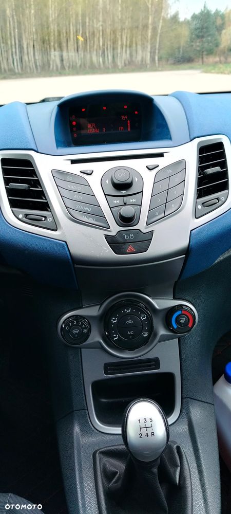 Ford Fiesta 1.25 SYNC Edition - 12