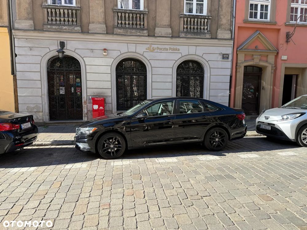 Volkswagen Jetta - 33