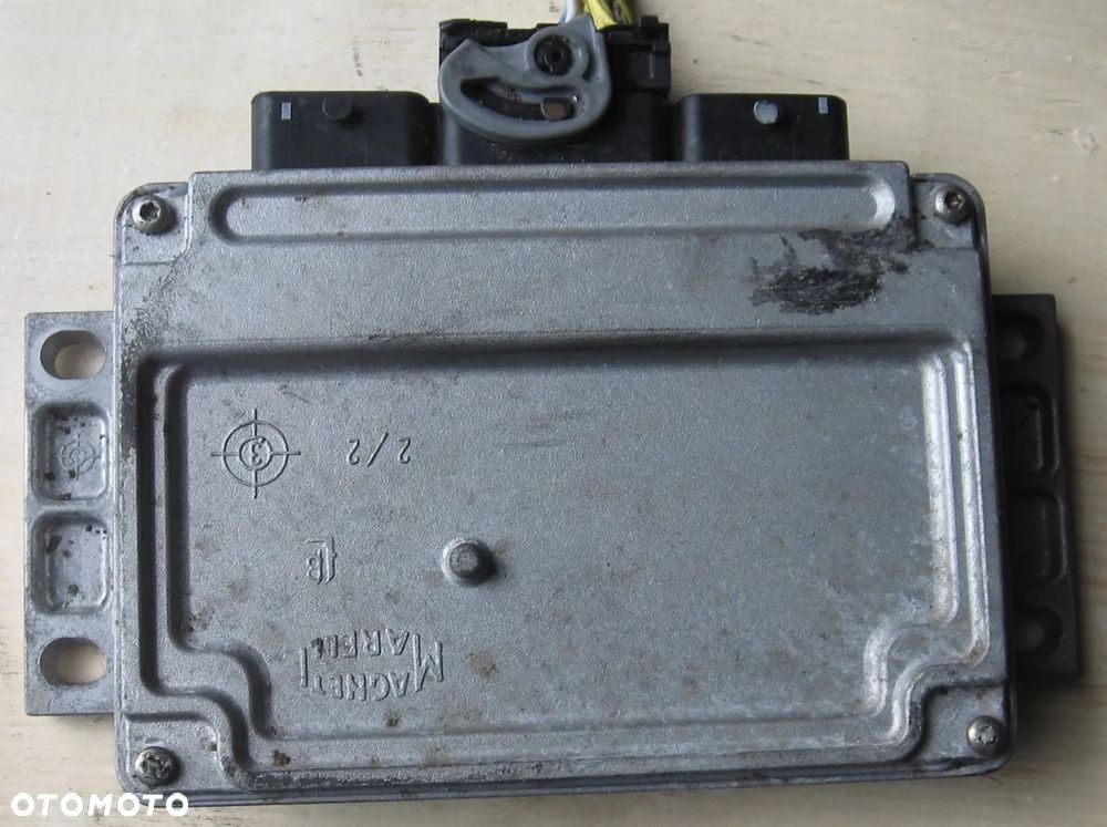 CITROEN C5 2.0 16V sterownik silnika 9650030480 - 3