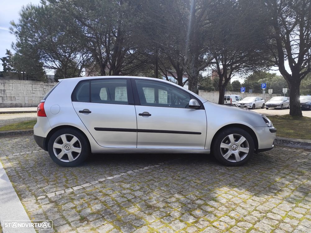 VW Golf 1.9 TDi Confortline DSG - 10