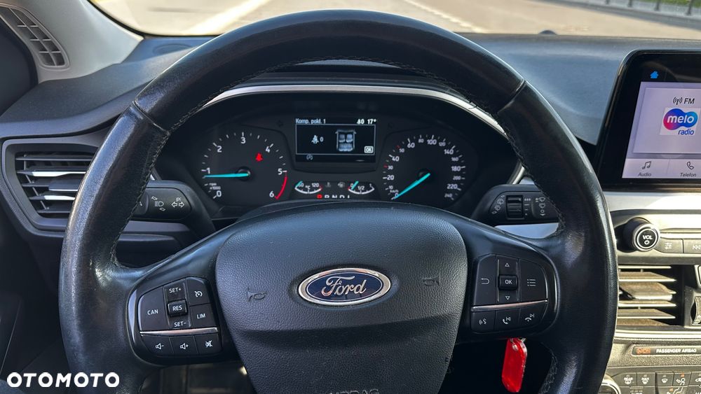 Ford Focus 1.5 TDCi Trend Sport PowerShift - 17