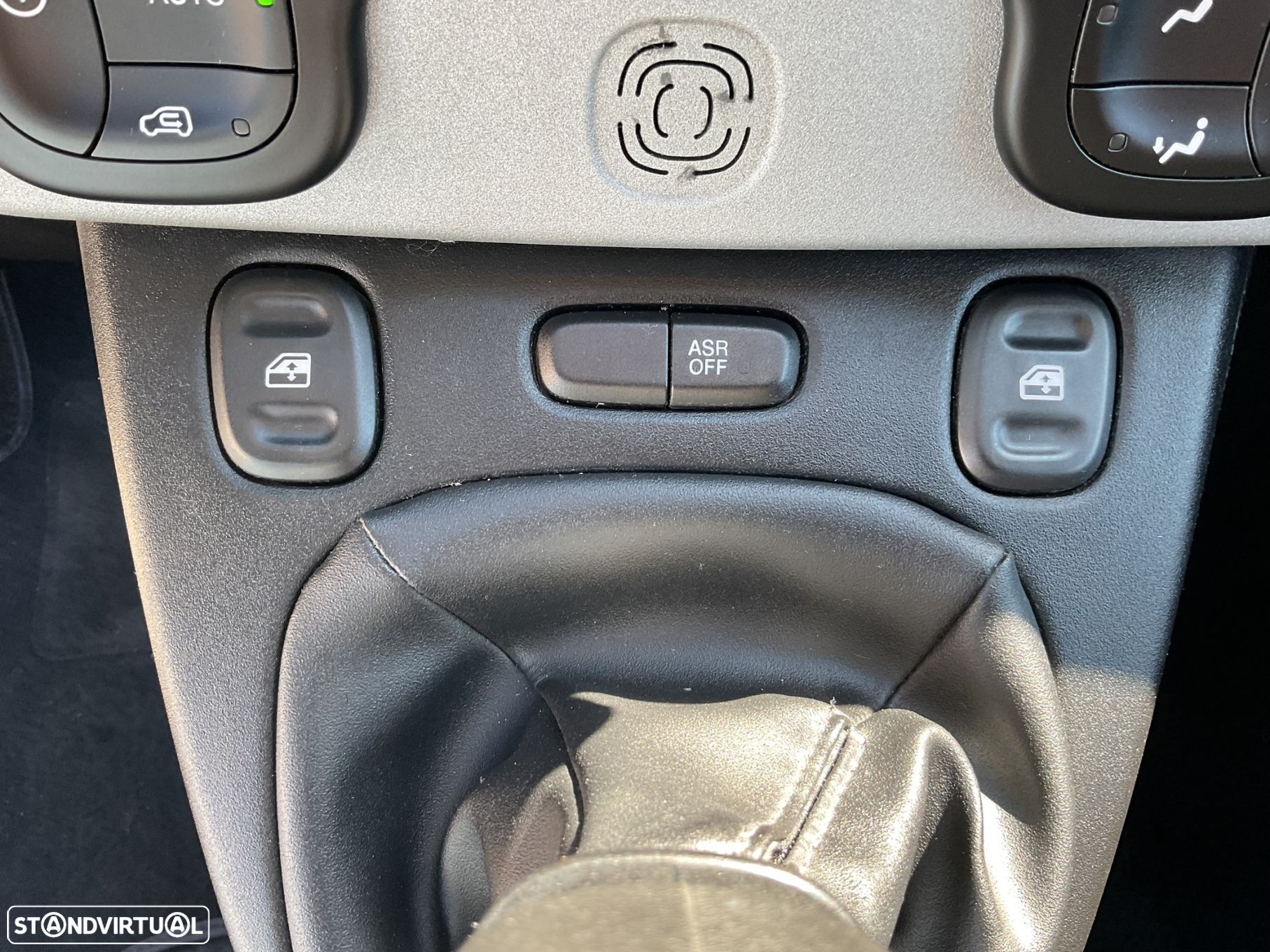 Fiat Panda 1.0 Hybrid City Cross - 43